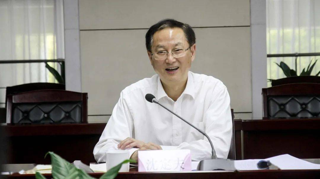 委员,管委会副主任,区党史学习教育领导小组副组长罗绍东等出席会议