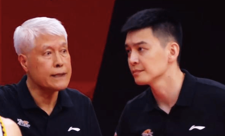 中国篮球教父感人至深80岁蒋兴权批评杨鸣78岁爱妻做感人举动