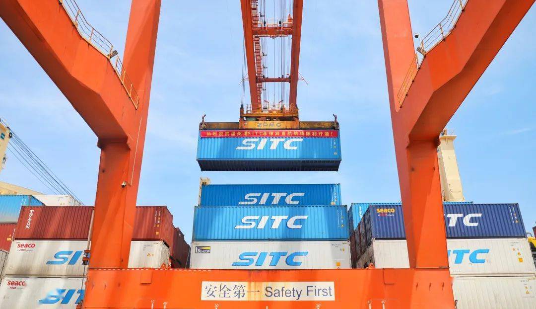 5月1日,伴随着海丰国际(sitc)集装箱班轮"海丰巴生"轮的一声汽笛,"
