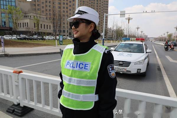 五一在岗平安相伴一路相随梅河口交警坚守岗位保路畅民安