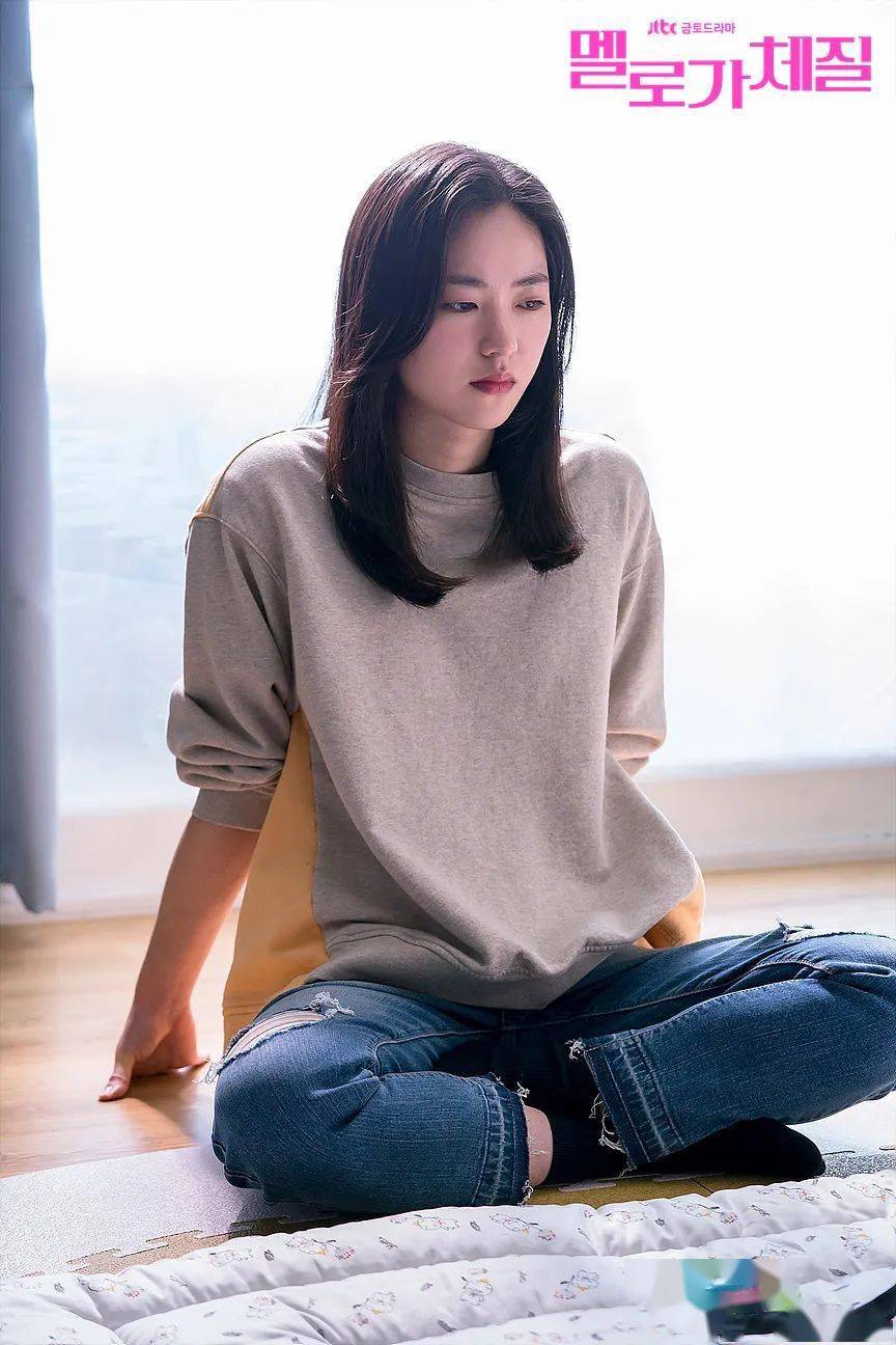 实锤|宋仲基离婚后的恋爱对象竟是她?_全汝彬