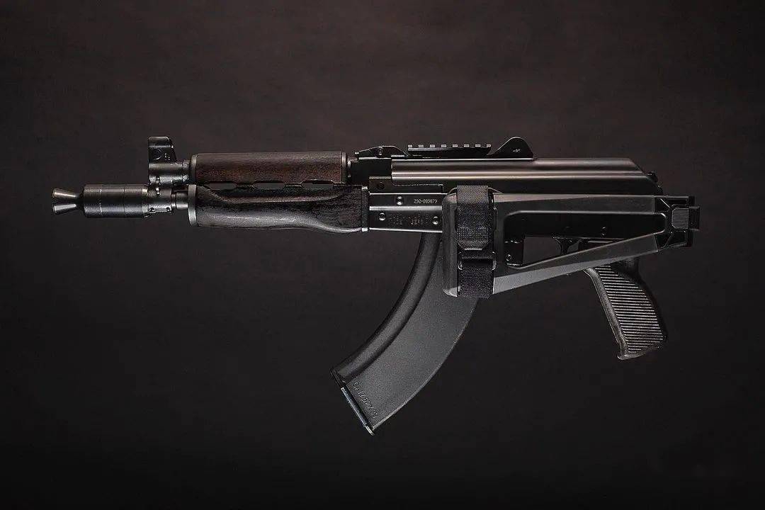 短管枪械越短越狠咬定目标绝不松口