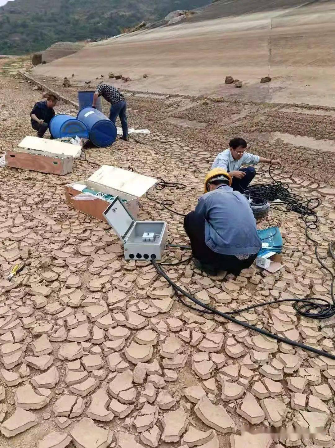 注意惠来这些水库已接近干涸请大家节约用水
