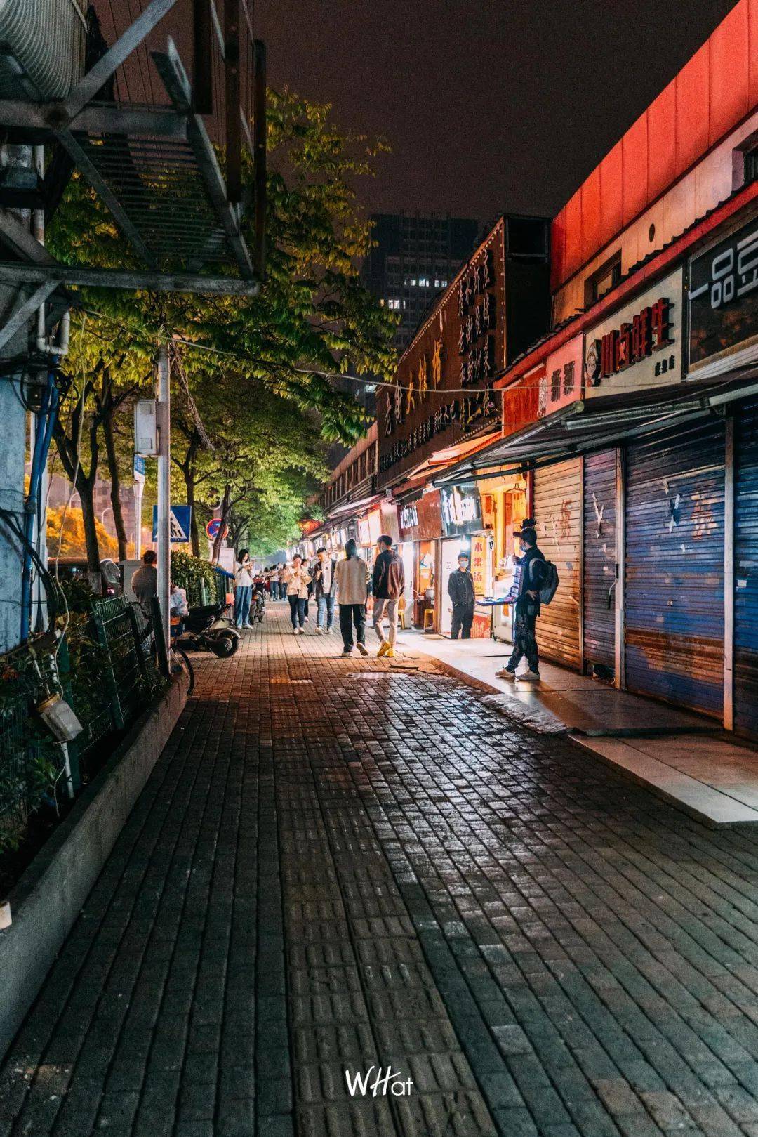 最后的虎泉夜市群像