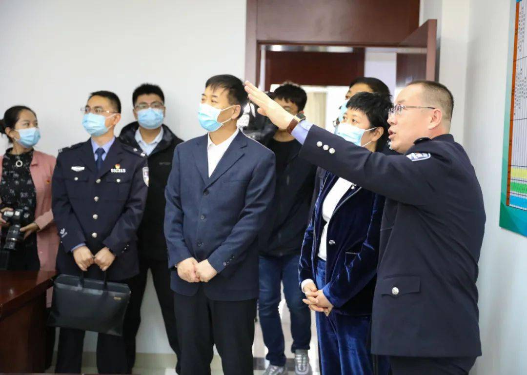崔景英调研公安队伍教育整顿工作