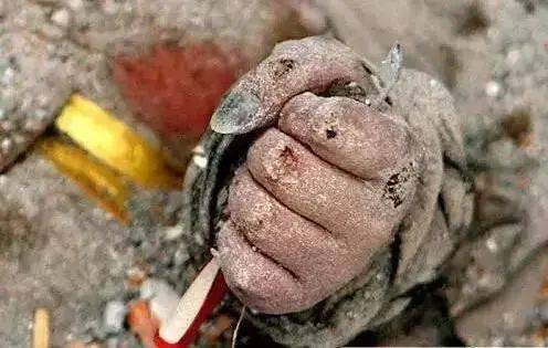 bf89cfaf10834aff875311c46ebed5e5.jpeg