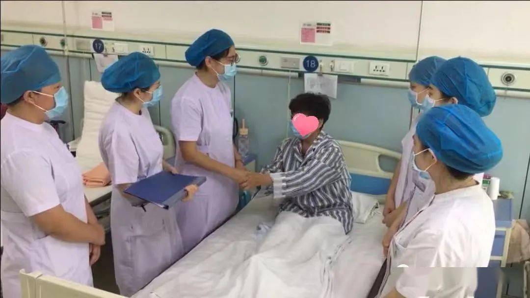 护士心声| 让青春在白衣下焕发光彩_病人