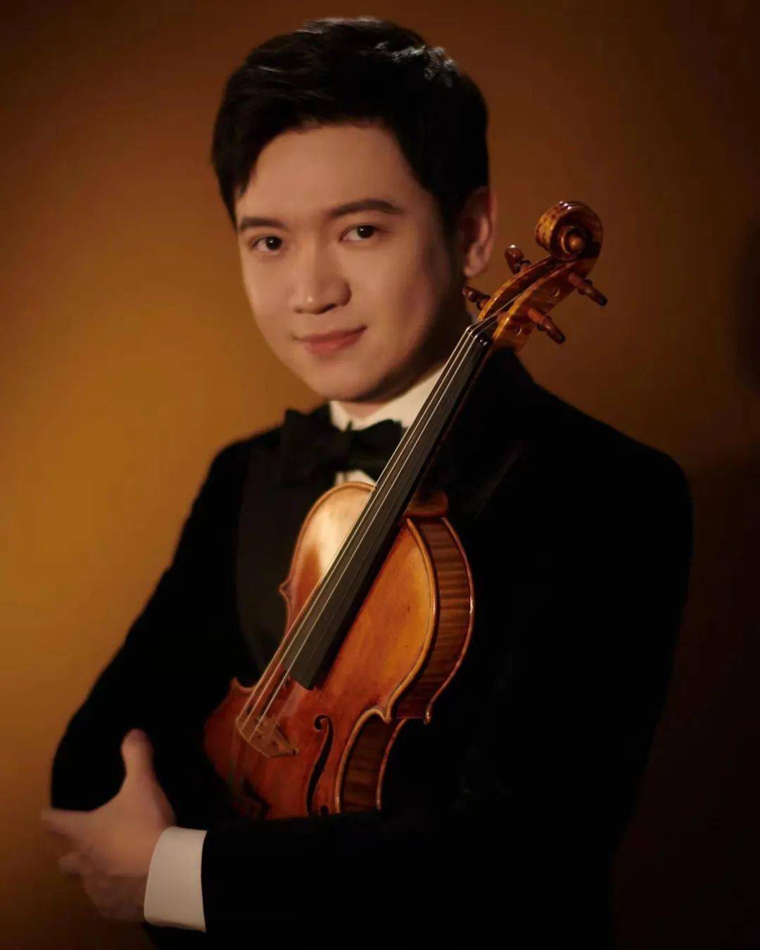 小提琴家黄滨的丈夫图片