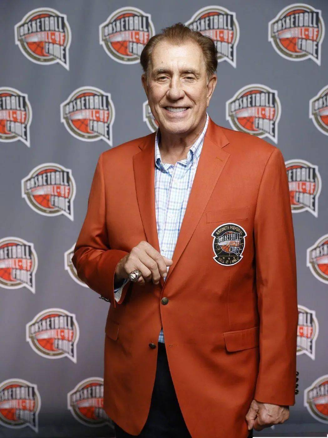 明天清晨定好闹铃让我们一起见证2020篮球名人堂