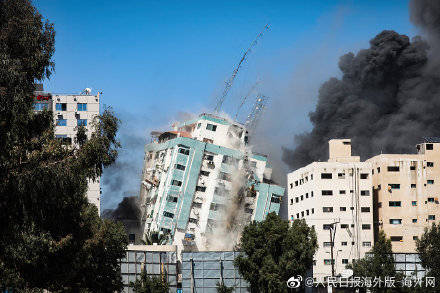 青云传媒人员信息 8ef16e2d5a8b4c7892397a4c747b39f1.jpeg