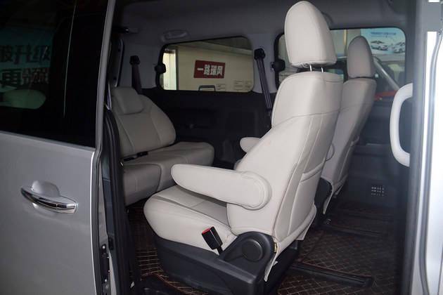 2021款瑞风m4舒适版到店实拍 公司通勤选它性价比高_座椅