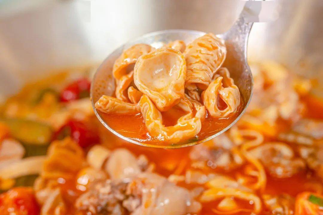 8折吃肥肠!长沙独一家的两吃火锅,先吃肥肠后涮菜,一口上头!