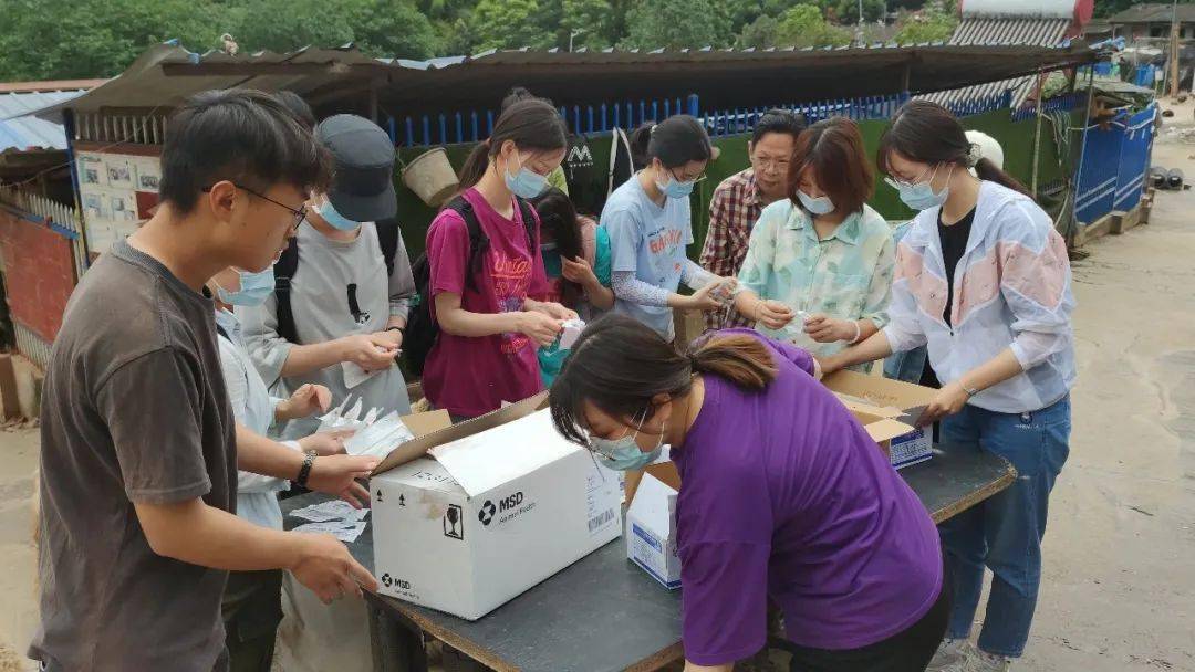 五月注定是不平凡的一个月