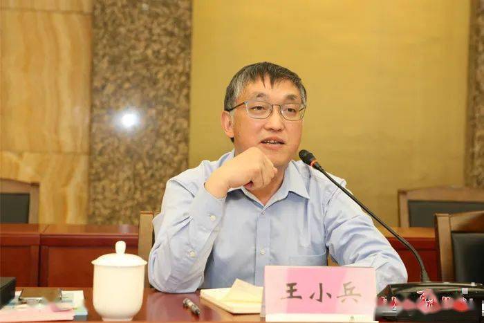 王小兵对北大荒集团在维护国家粮食安全和数字农业领域取得的成绩给予