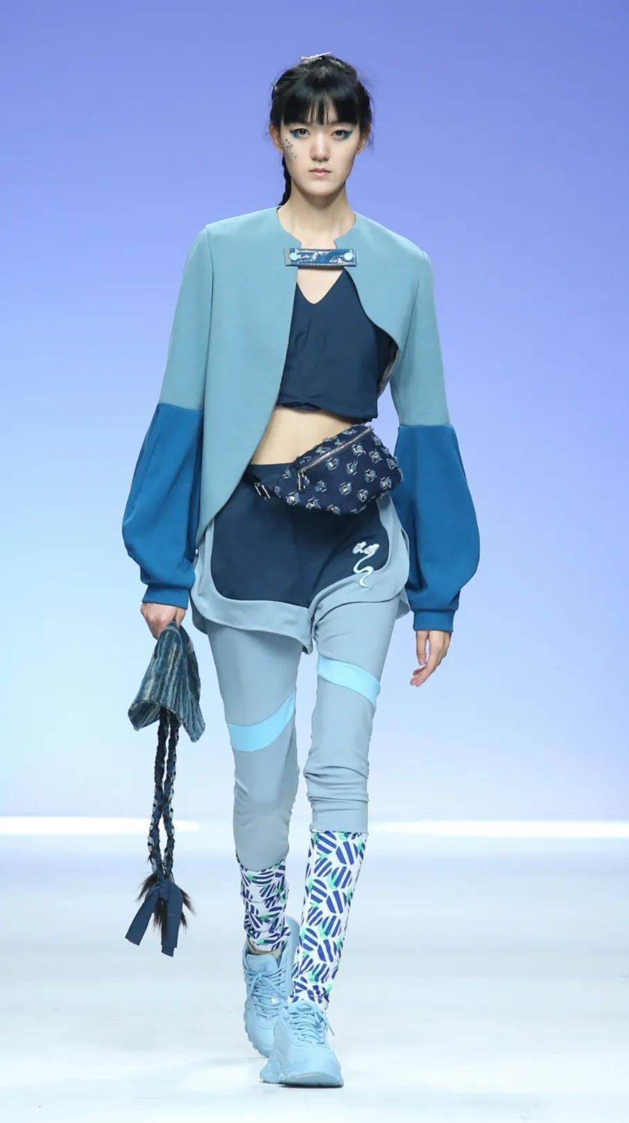 2021cgfw中华女子学院艺术学院后疫情时代的功能性服装设计