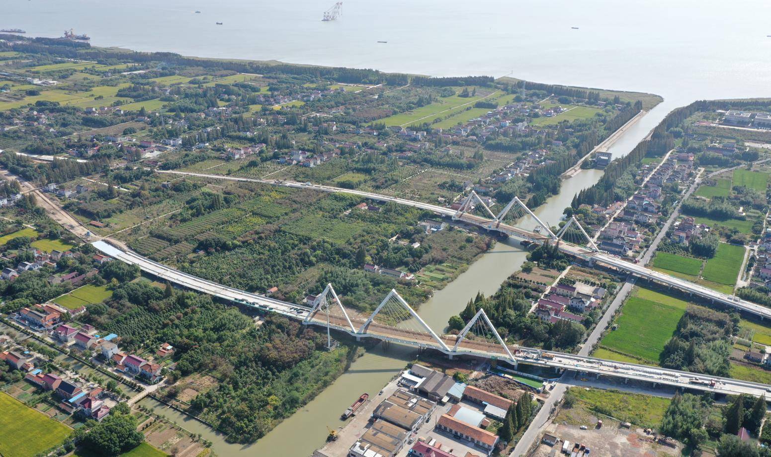 崇明大道临时性开放助力花博会召开