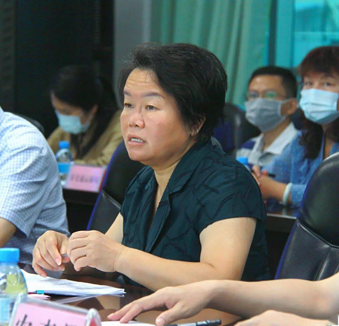 自治区督查组到我市开展大规模人群新冠病毒疫苗接种工作督查并召开反