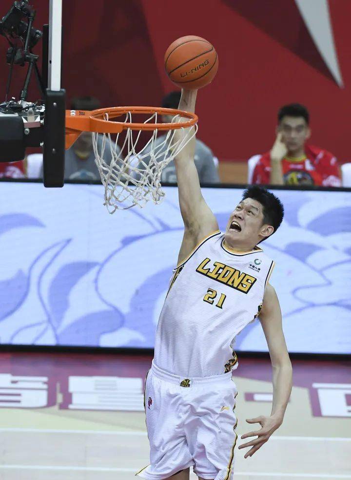 三人篮球最终一般只能报4名参赛球员,刘震透露,中国篮协目前正在和有