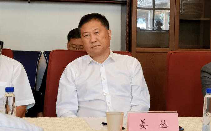 省,部共建国家级(赤峰)牛羊交易市场(中心)项目合作