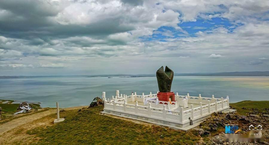 黄河源头纪念碑——牛头碑(图据玛多县人民政府官网)