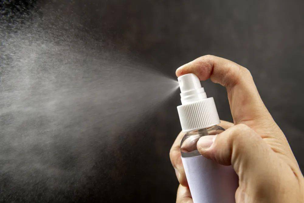 人手一支的补水喷雾真的值得买吗