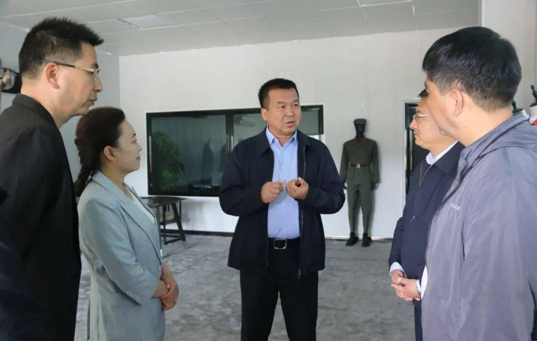 马洪海调研海原县乡村振兴植绿增绿等工作时要求接续奋斗巩固脱贫攻坚