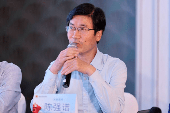 省肿瘤医院石学涛教授青岛西海岸新区中心医院王光军主任随着靶向药物