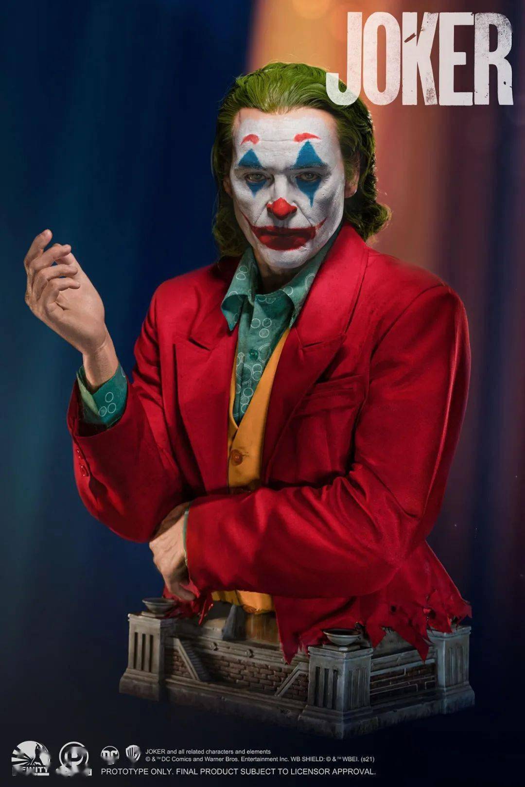 完美的演绎了亚瑟·弗莱克从喜剧演员一步步转变成哥谭市的小丑的
