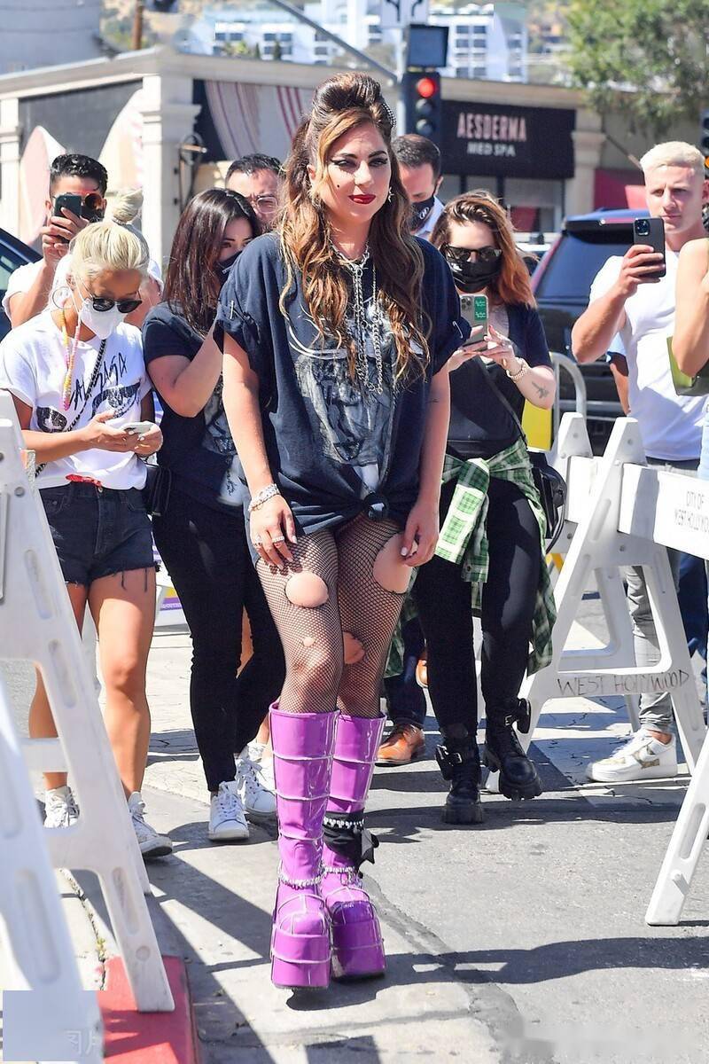 super lady现场版 b69dd1c862f7496bbd62c3f5cca16dc3.jpeg