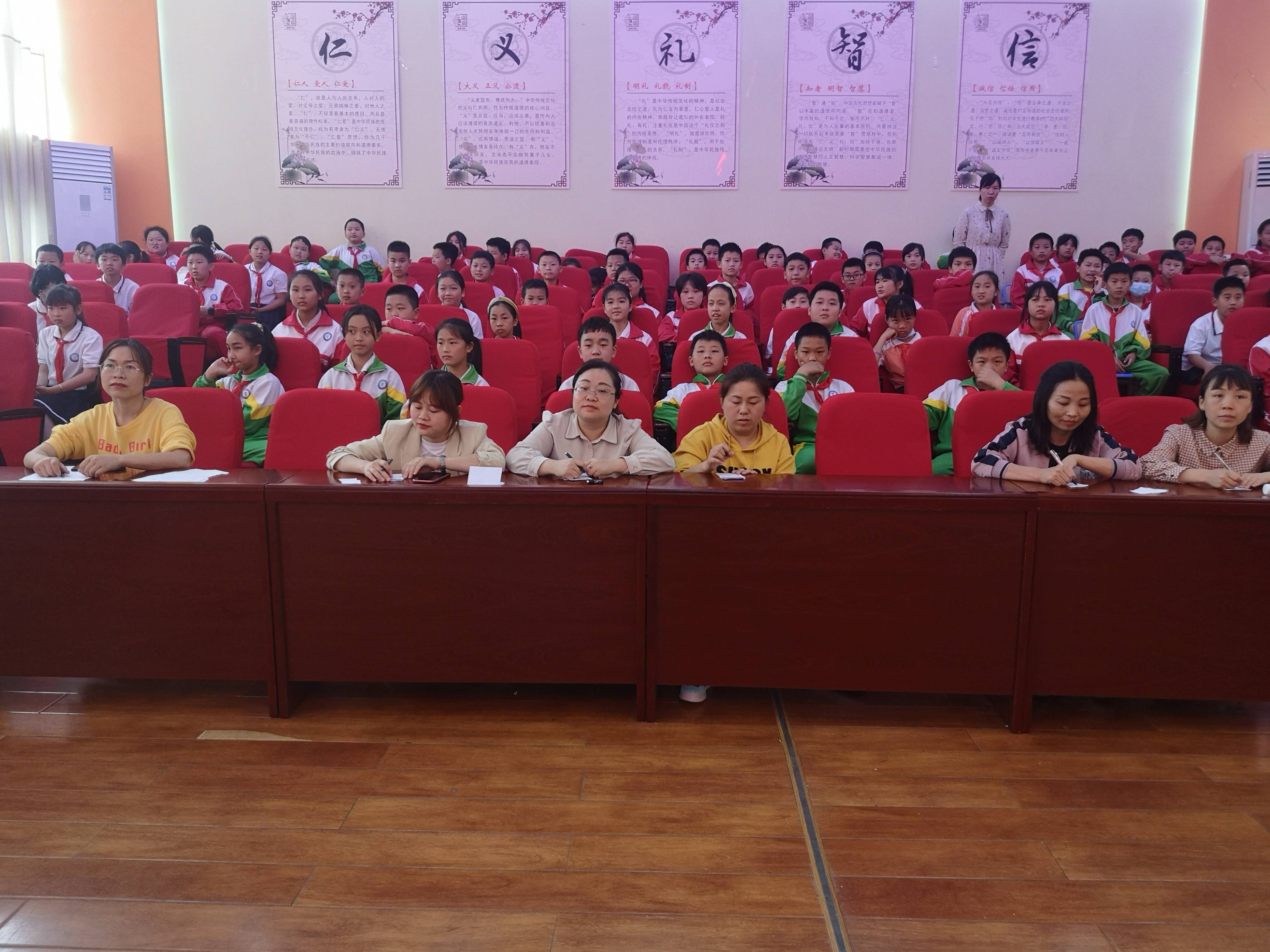 碧江:小学首届英语活动周精彩纷呈_南长城