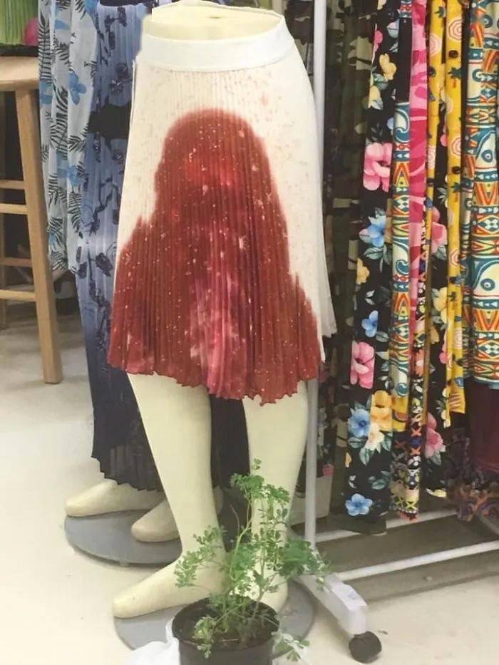 这9个设计奇葩的服饰,哪个长在你的笑点上?_衣服