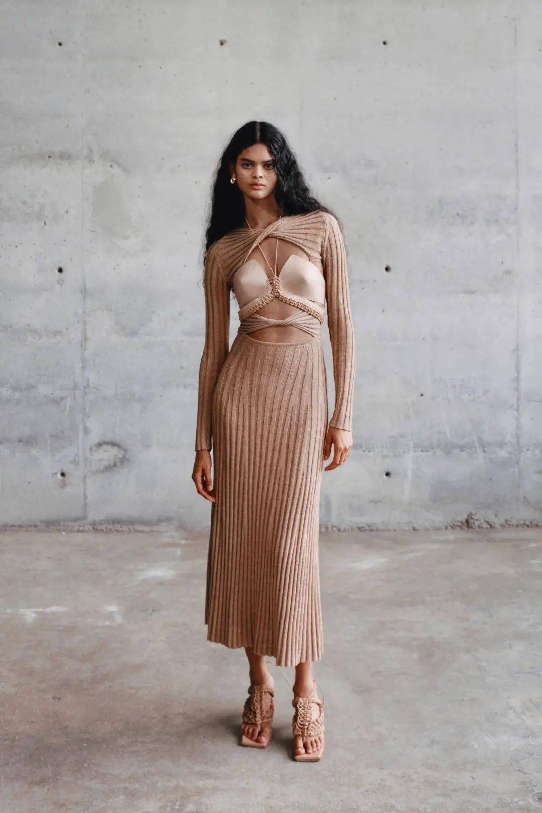 2021最新春夏连衣裙色彩趋势