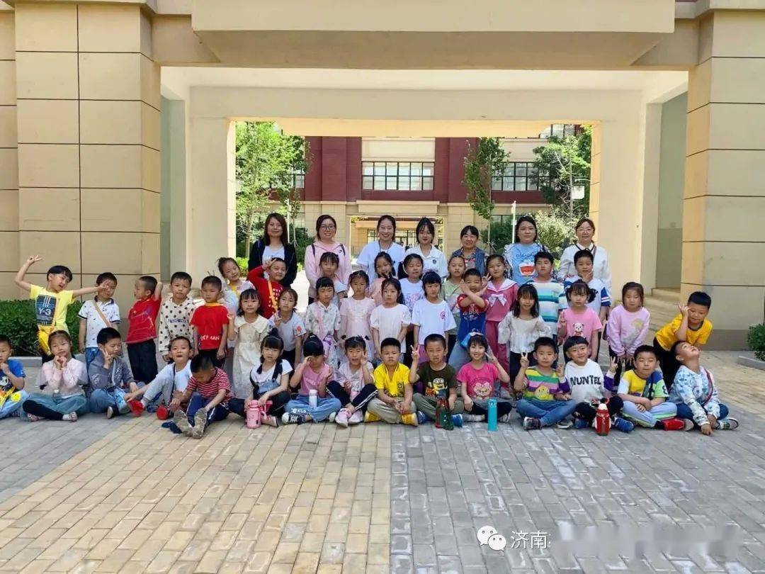 礼遇小学筑梦成长济南市槐荫区康城幼教集团吴家堡园参观小学活动