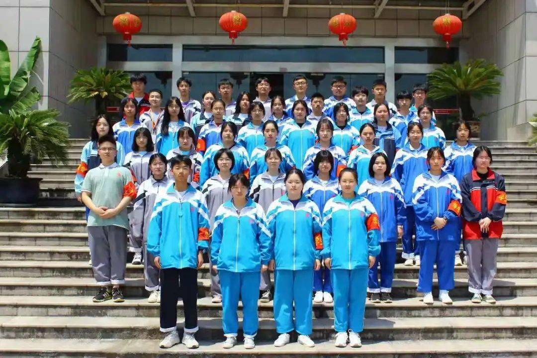 校园新闻桐乡二中召开学生会换届选举大会