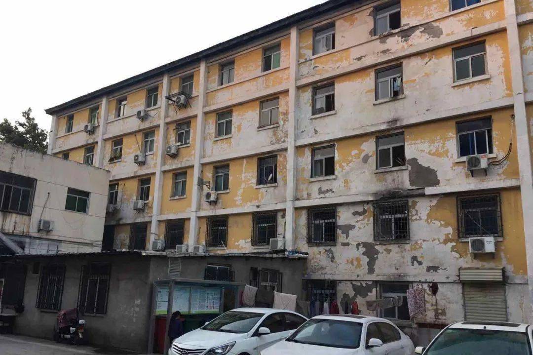 老旧建筑焕新彩 典雅的西二环路正在悄悄走来