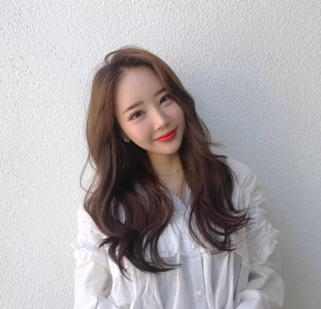 好看的小姐姐卷发