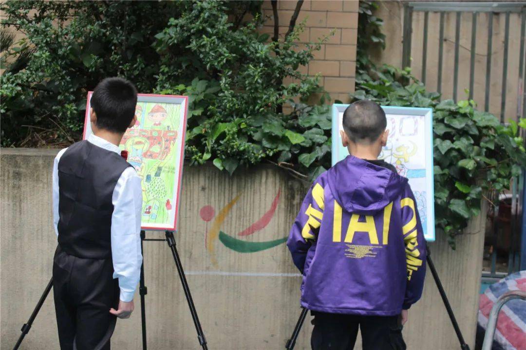 幼芽小学图片