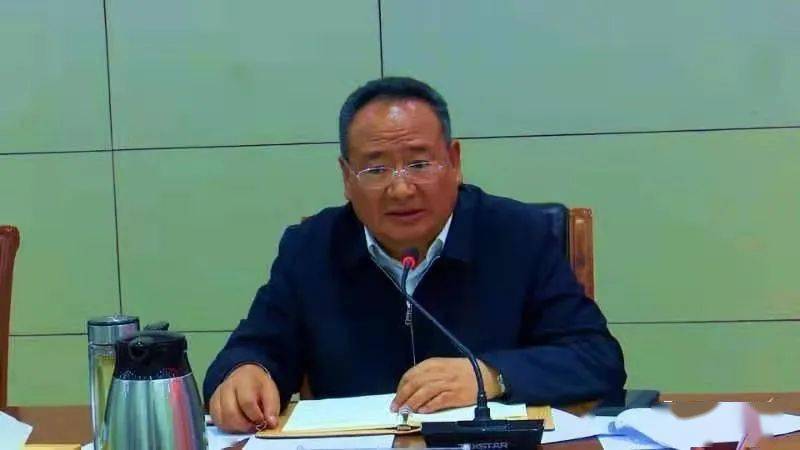 仁青东珠赴迭部县督导检查红色旅游风情线景区景点及旅游环线周边环境