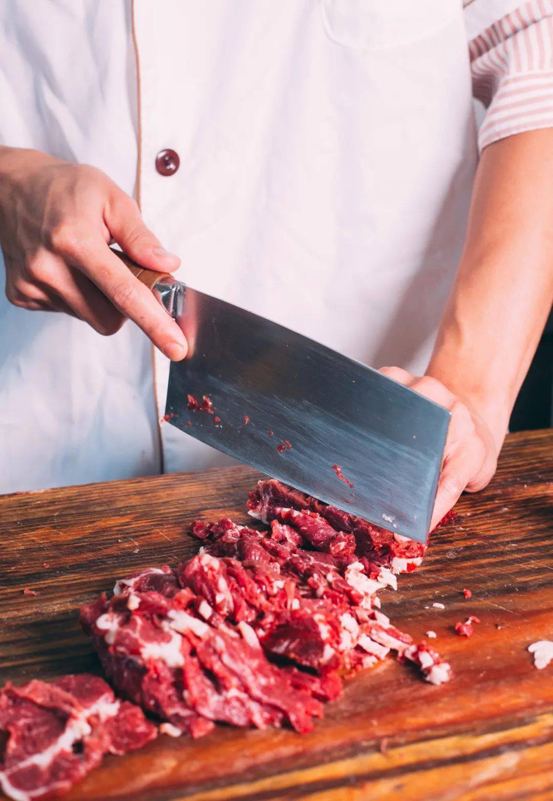 one    每日鲜运牛肉,新鲜现切