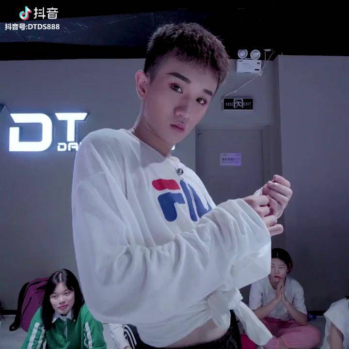 舞蹈toxic 舞蹈爵士舞 男人骚起来没女人什么事了