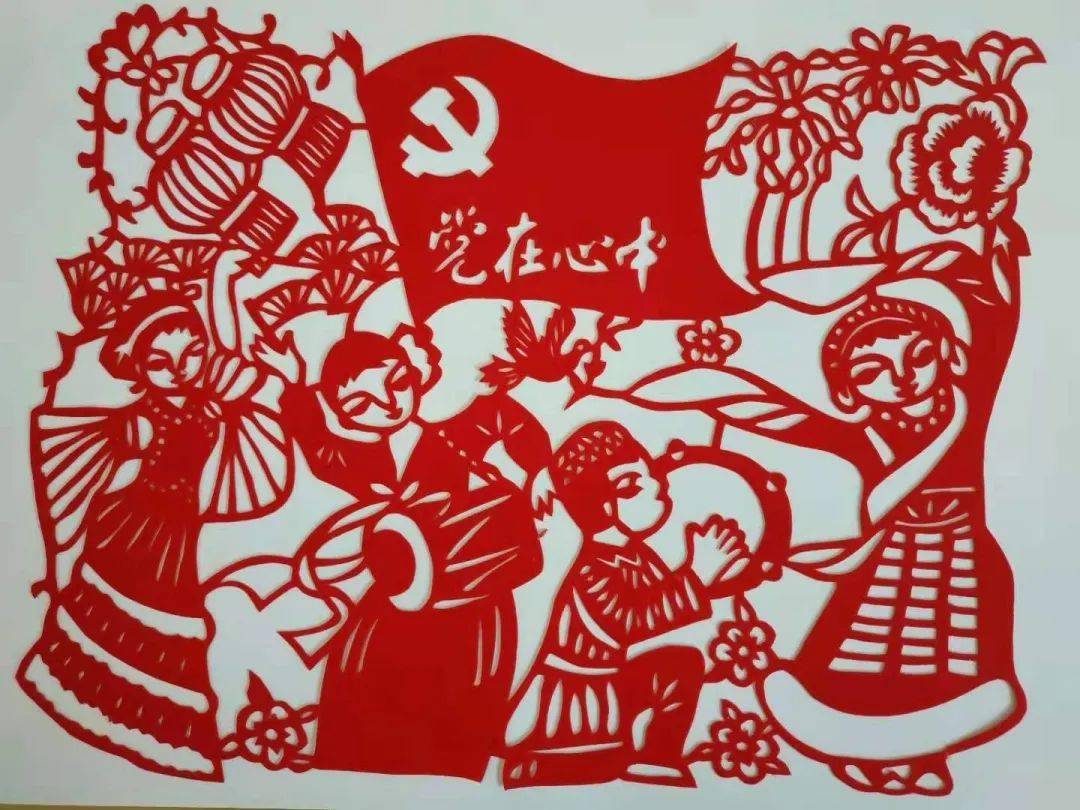 红船,雷锋精神,民族团结,延安宝塔山,神舟飞船……一个个元素就在翟