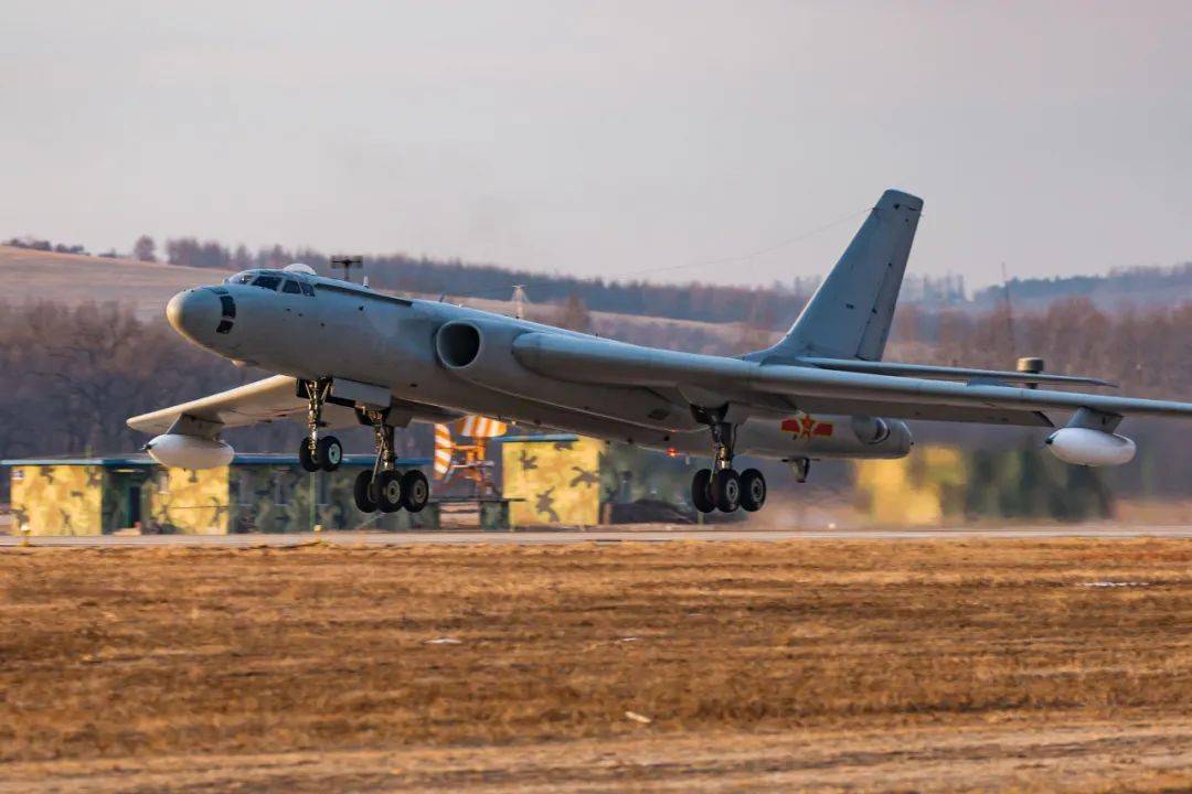 飞机加油多长时间 3b96f99a685d46eca7edc6186fd82b5a.jpeg