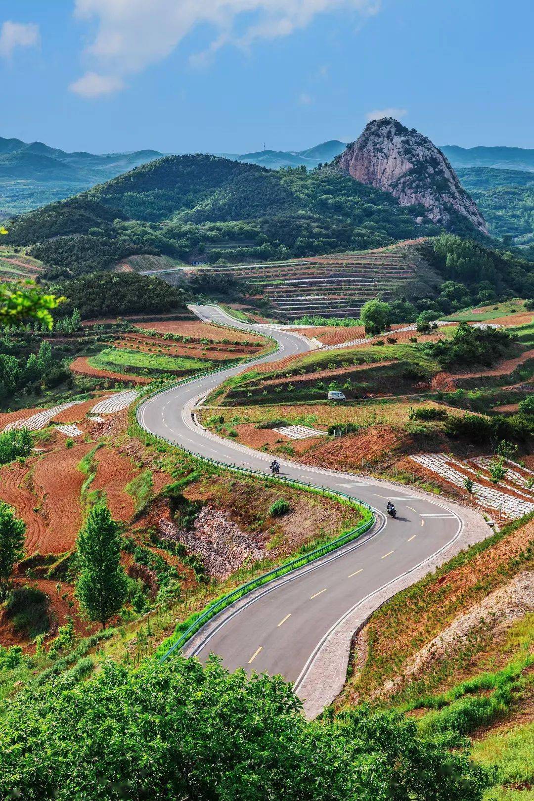 风景如画 山路如歌