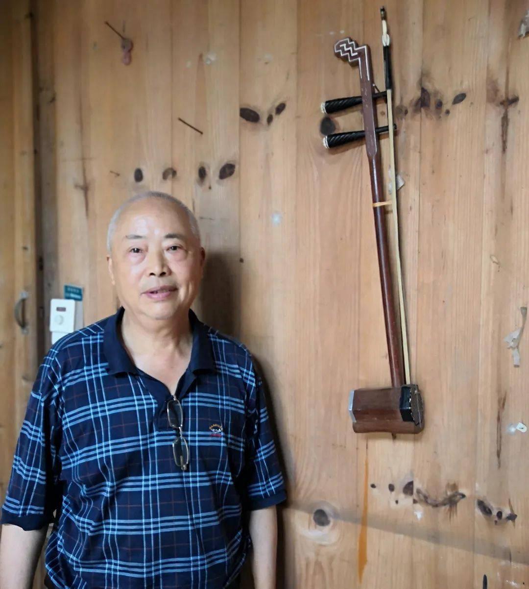 淳安守艺人管国柱悠扬的胡琴声
