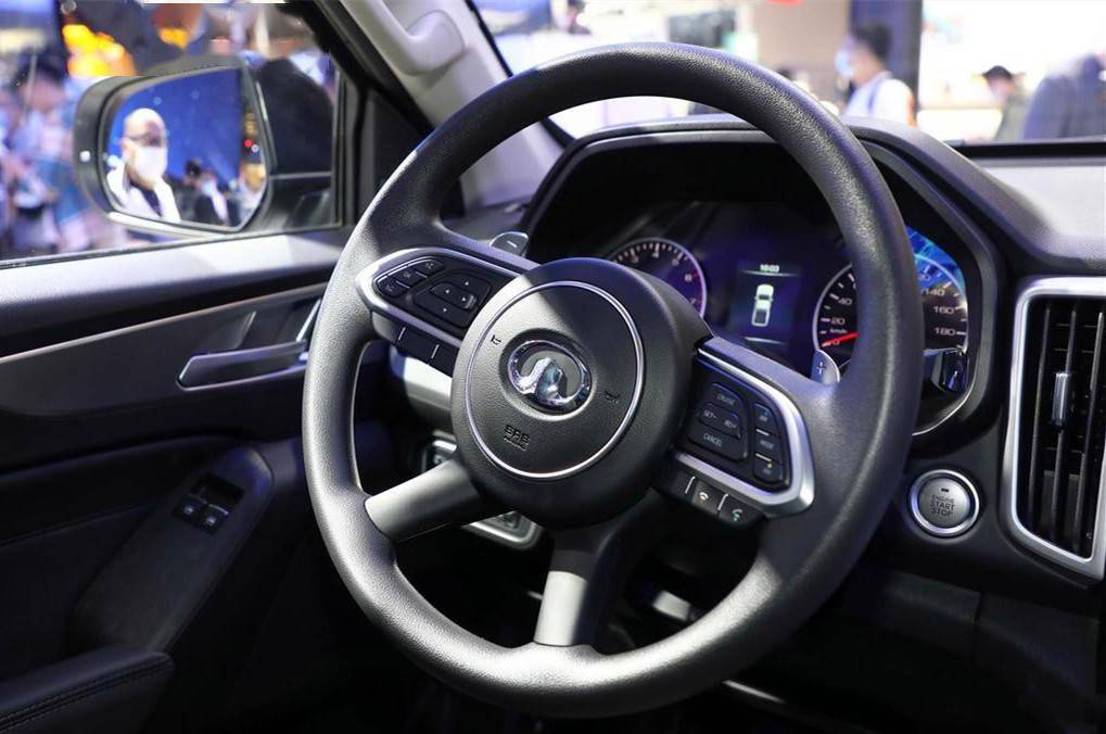 两门两座氮气减振配前后桥差速锁长城炮火炮终于来了