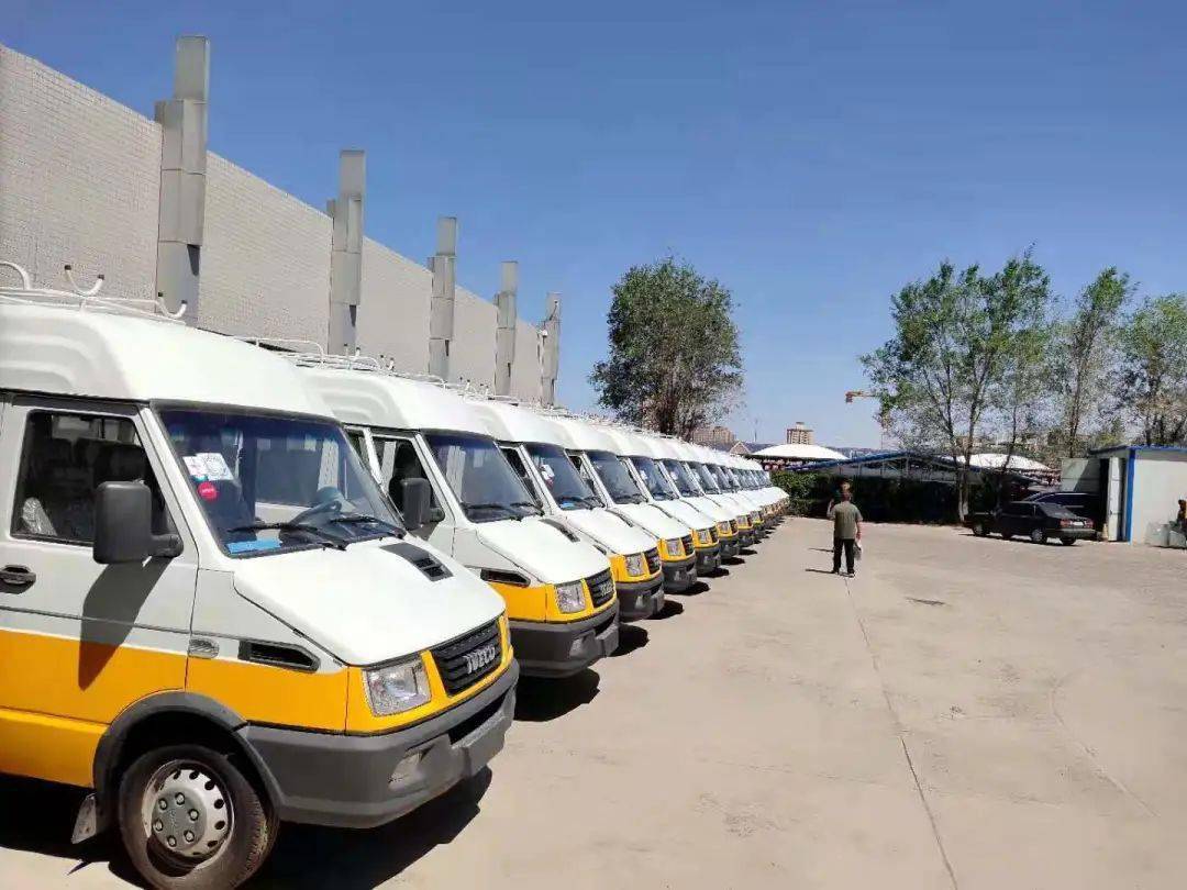 依维柯新得意工程车成功交付乌鲁木齐铁路局