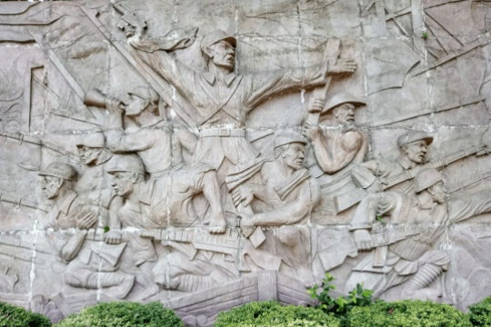 雨山禾子 摄地点:洞头区烈士路21弄1号市级胜利岙纪念碑(解放洞头胜利