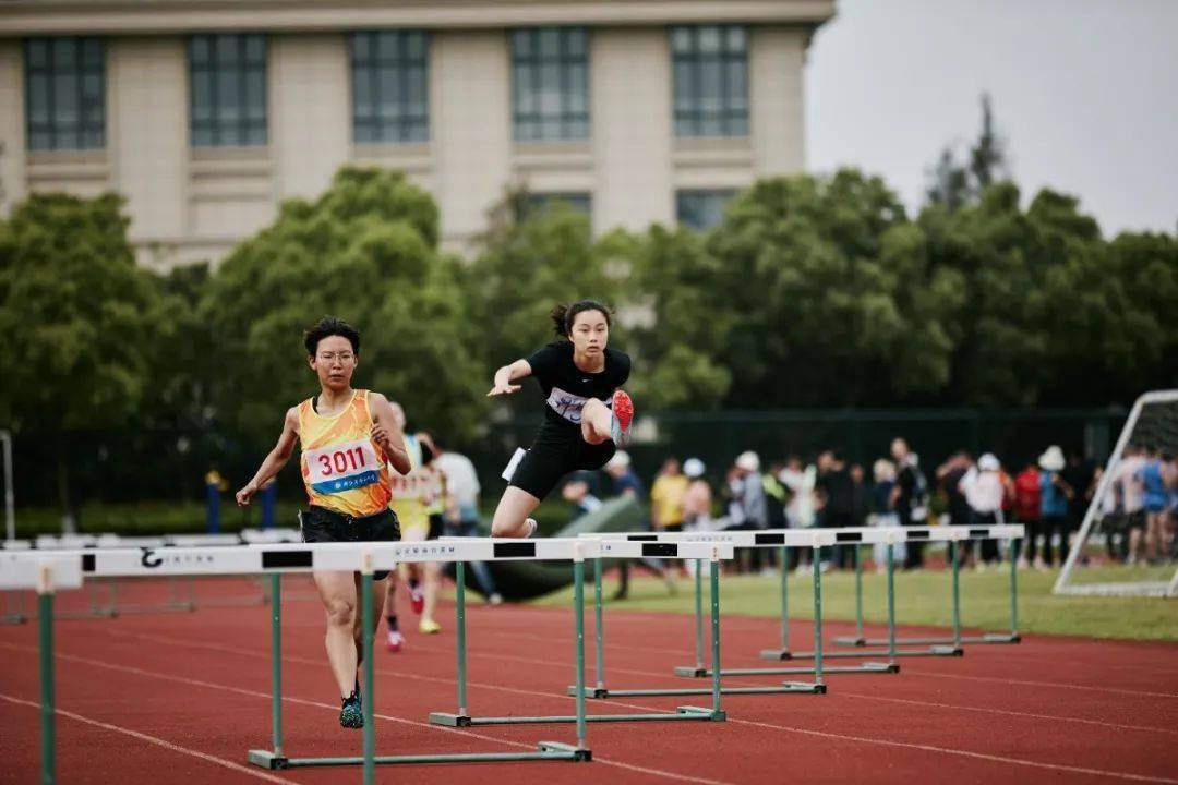 很燃很青春舟山市第36屆中小學生田徑運動會圓滿閉幕