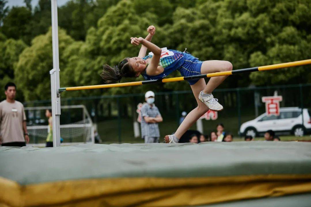 很燃很青春舟山市第36屆中小學生田徑運動會圓滿閉幕