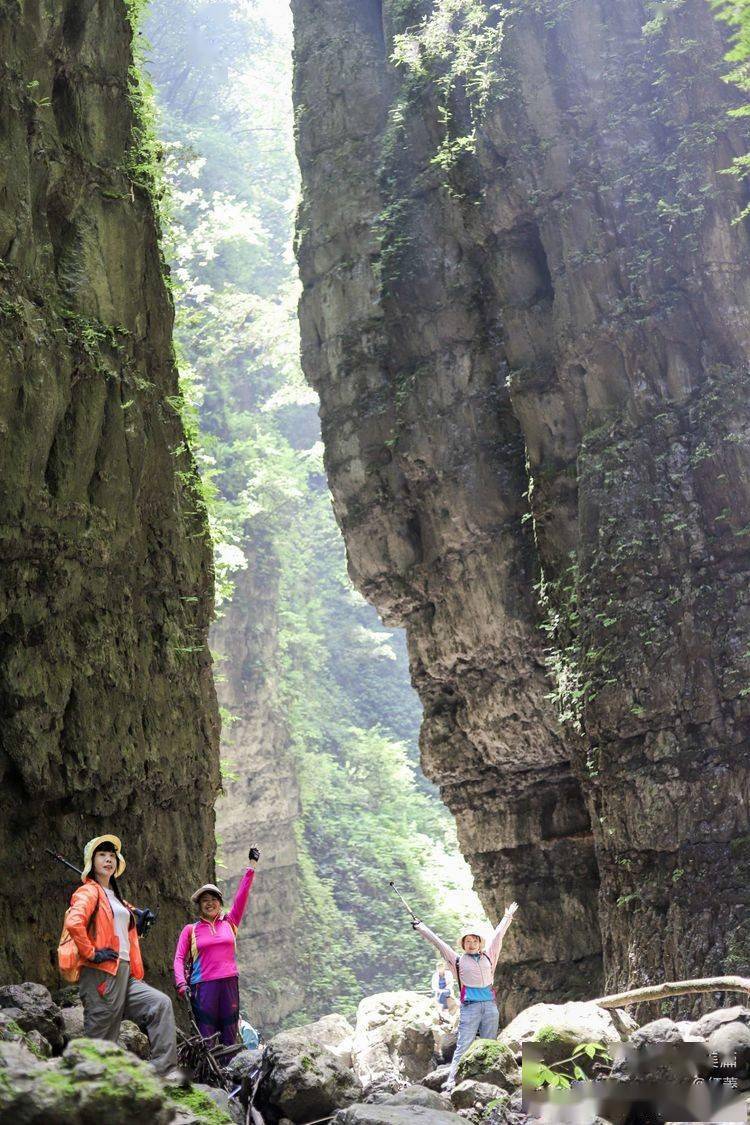 汉中回龙沟有一处天然地缝峡谷秘境原来长这样